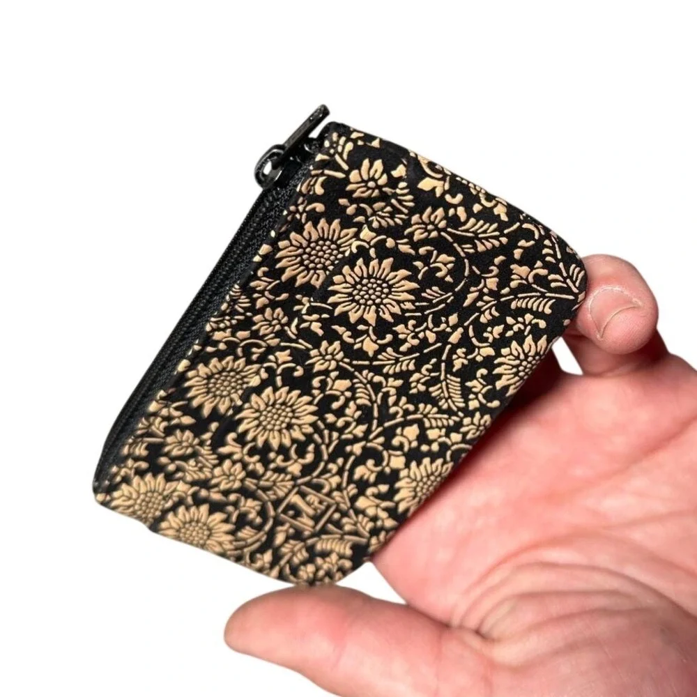 Inden-Ya Yamamoto Japanese Lacquered Deerskin Floral Sunflower Coin‎ Purse Black